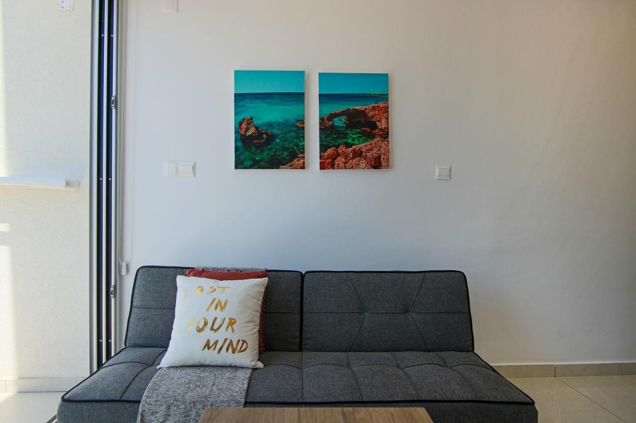 Phaedrus Living - Seaside Luxury Flat Harbour 109 Appartement Paphos Buitenkant foto